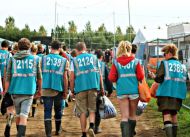 Reading-Festival-2012_0024_Hotbox-Events-festival-volunteers-heading-to-the-campsites.jpg